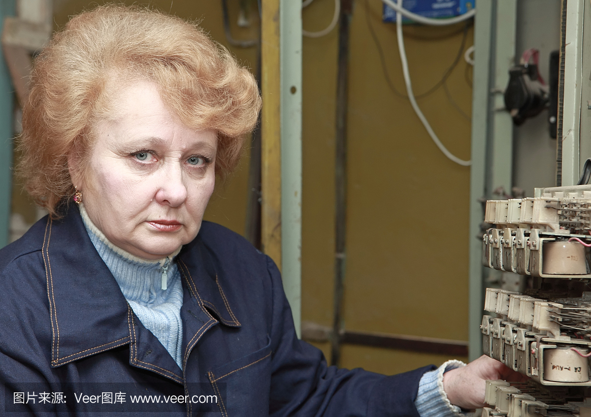 機房(電梯)女工程師